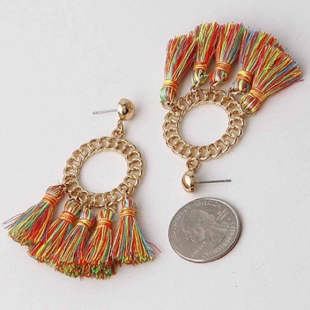 Trendsetter Tassel Earrings - Picture 2 of 2